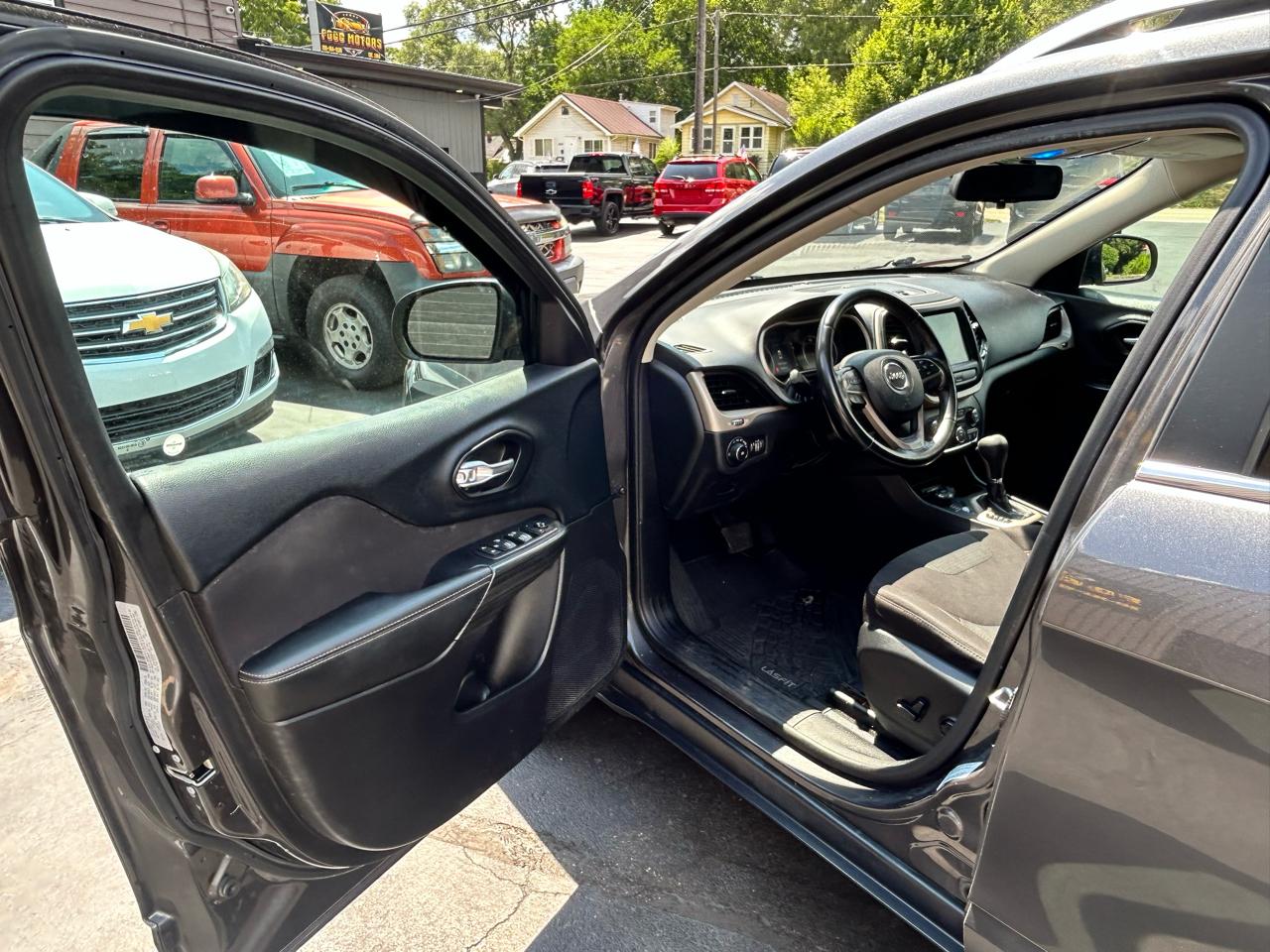 Jeep Cherokee Latitude 4WD 2016