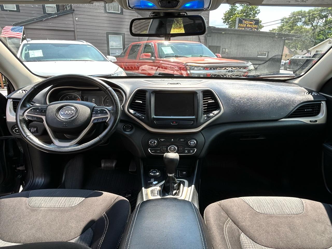 Jeep Cherokee Latitude 4WD 2016