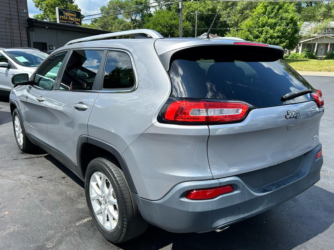 Jeep Cherokee Latitude FWD 2014