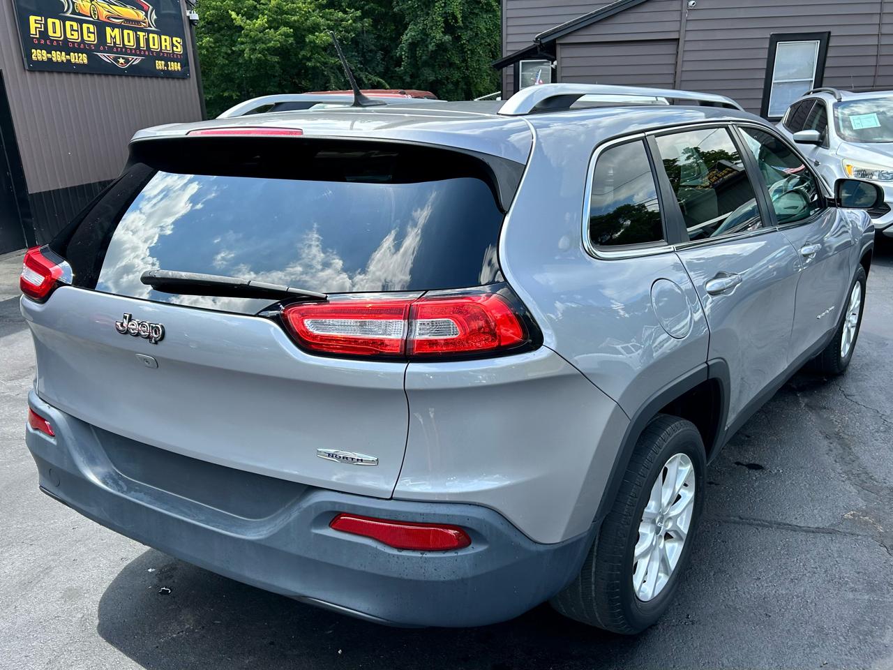 Jeep Cherokee Latitude FWD 2014