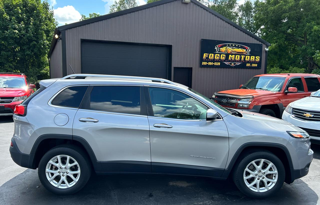 Jeep Cherokee Latitude FWD 2014