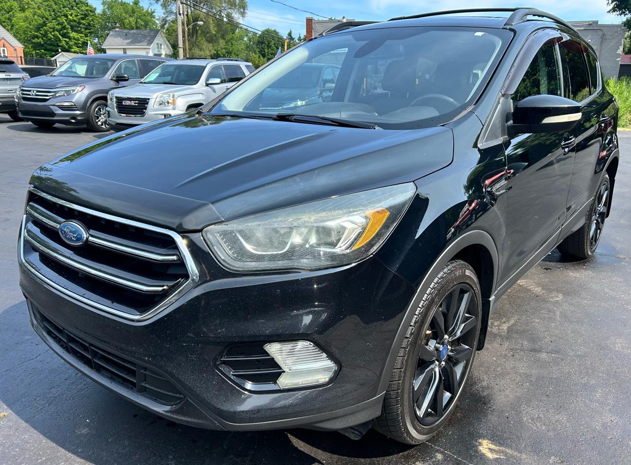 Ford Escape Titanium 4WD 2017
