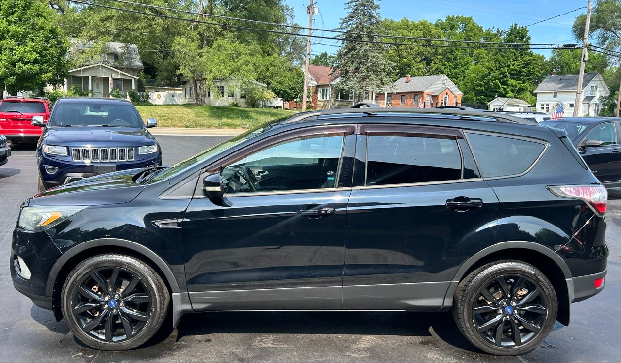 Ford Escape Titanium 4WD 2017