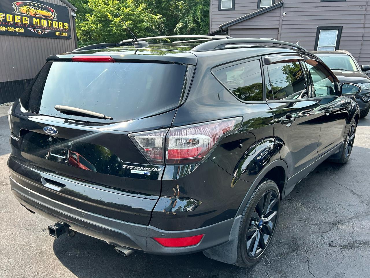 Ford Escape Titanium 4WD 2017