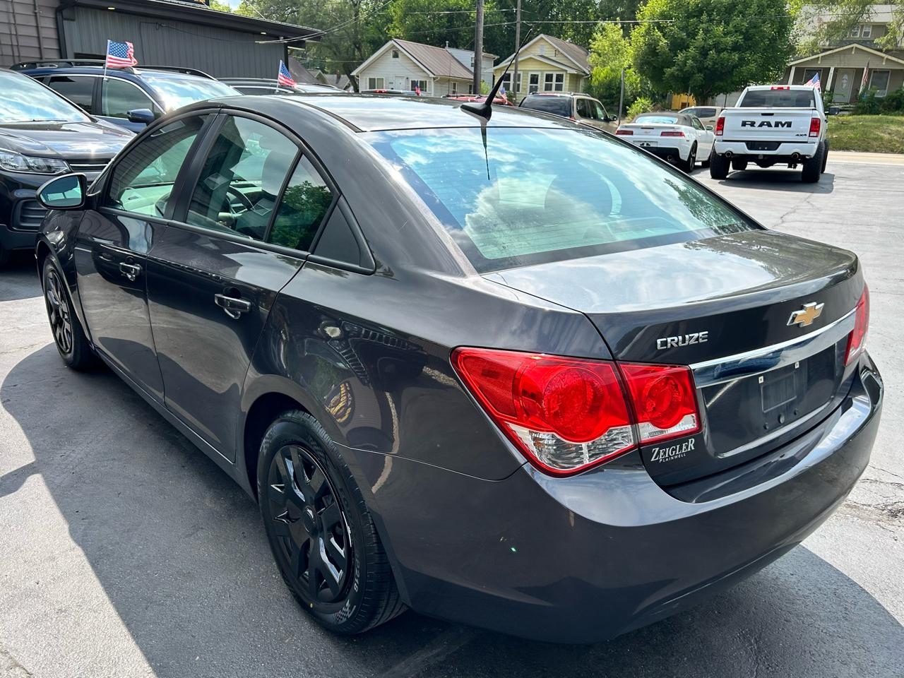 Chevrolet Cruze LS Auto 2014