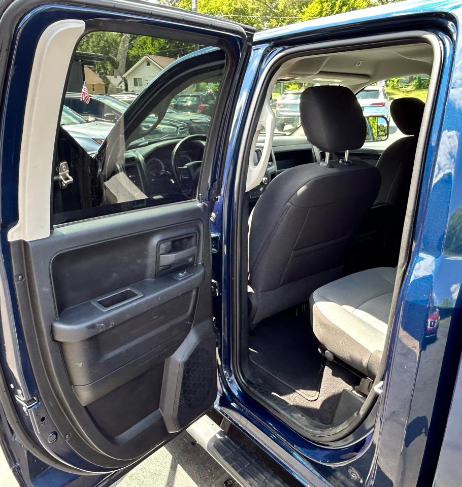 RAM 1500 Classic Tradesman Quad Cab 4WD 2022