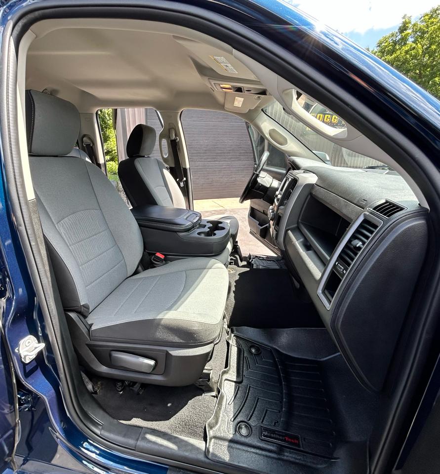 RAM 1500 Classic Tradesman Quad Cab 4WD 2022
