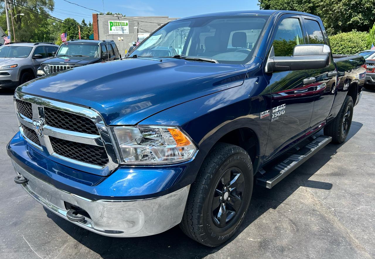 RAM 1500 Classic Tradesman Quad Cab 4WD 2022