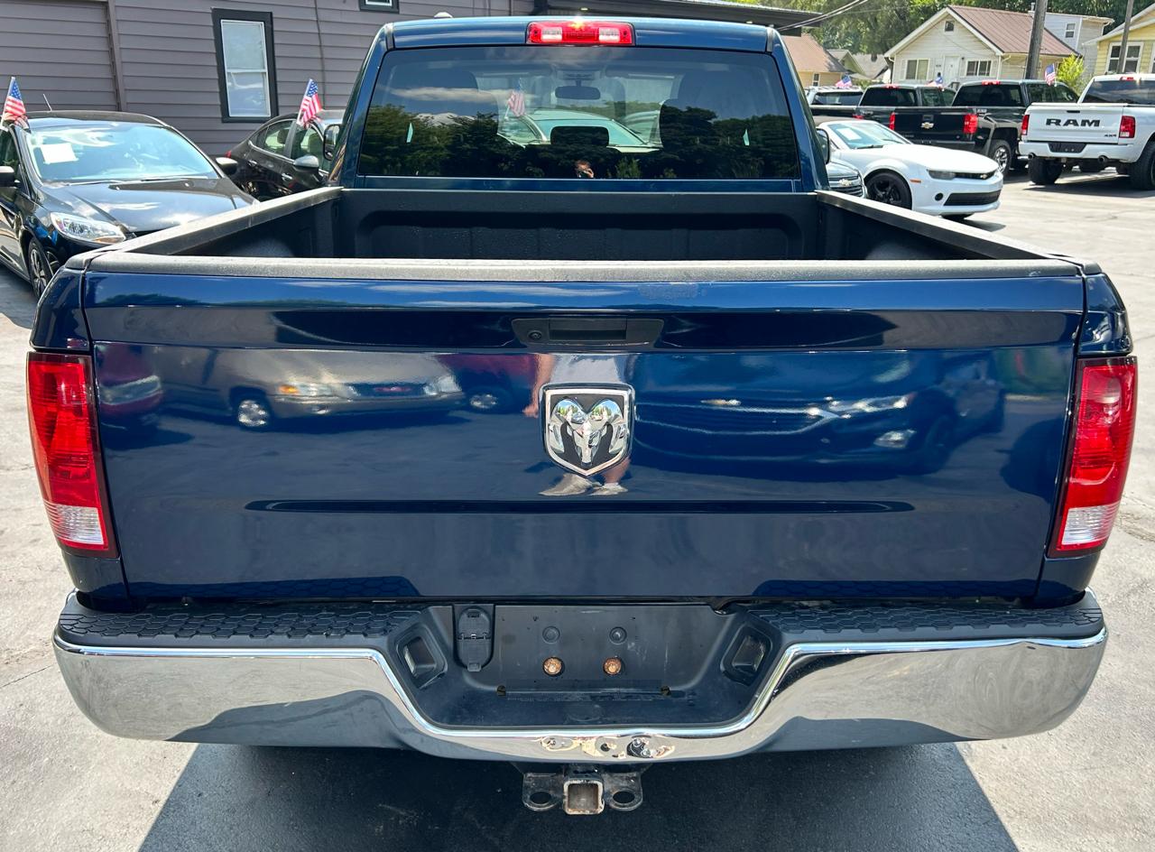 RAM 1500 Classic Tradesman Quad Cab 4WD 2022