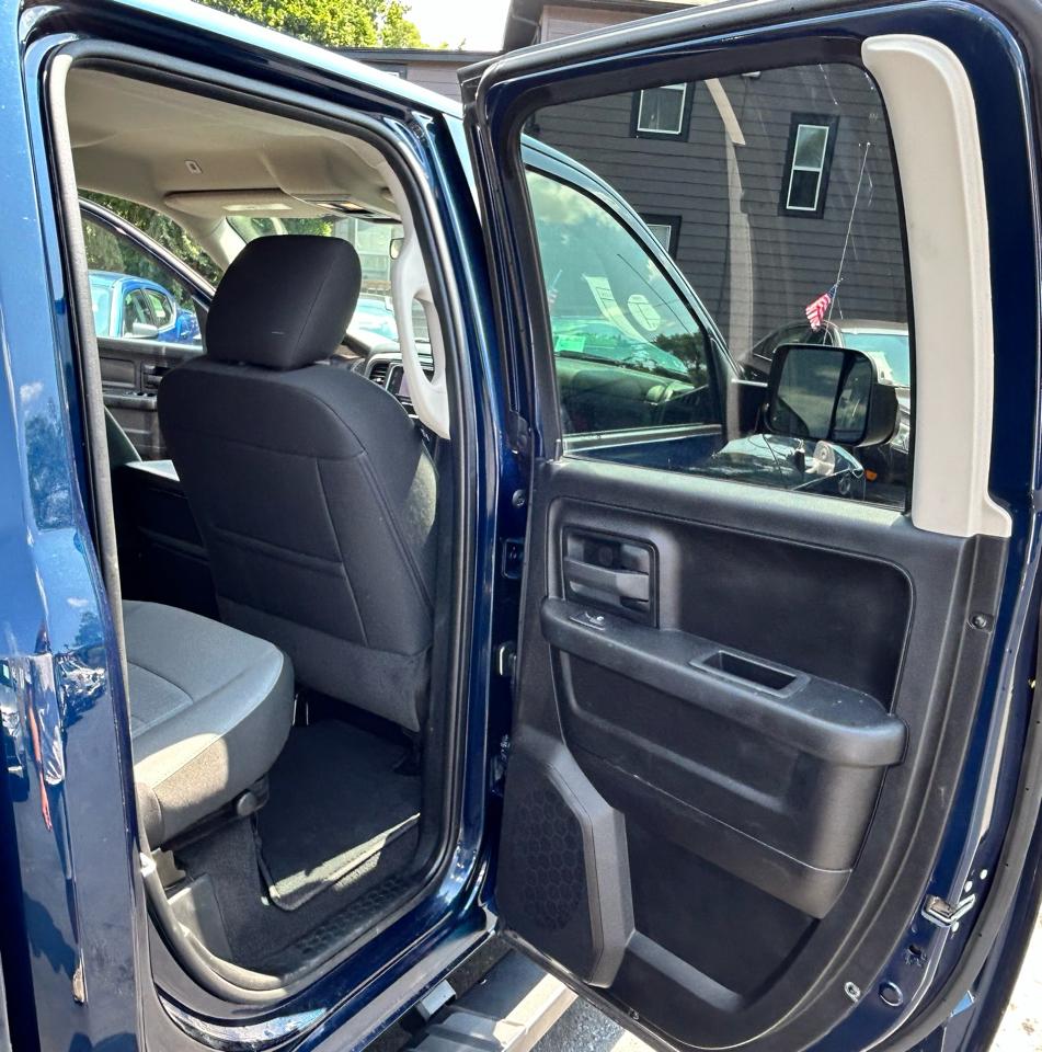RAM 1500 Classic Tradesman Quad Cab 4WD 2022