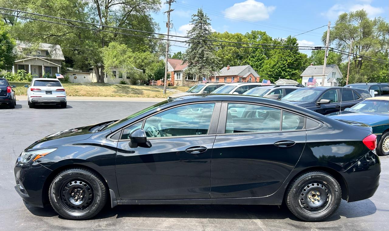 Chevrolet Cruze LS Auto 2017