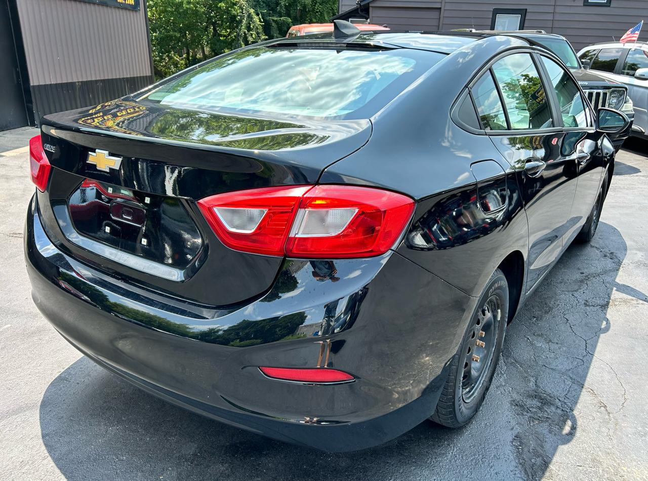 Chevrolet Cruze LS Auto 2017