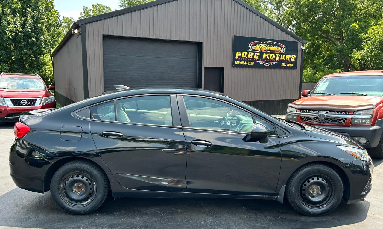 Chevrolet Cruze LS Auto 2017