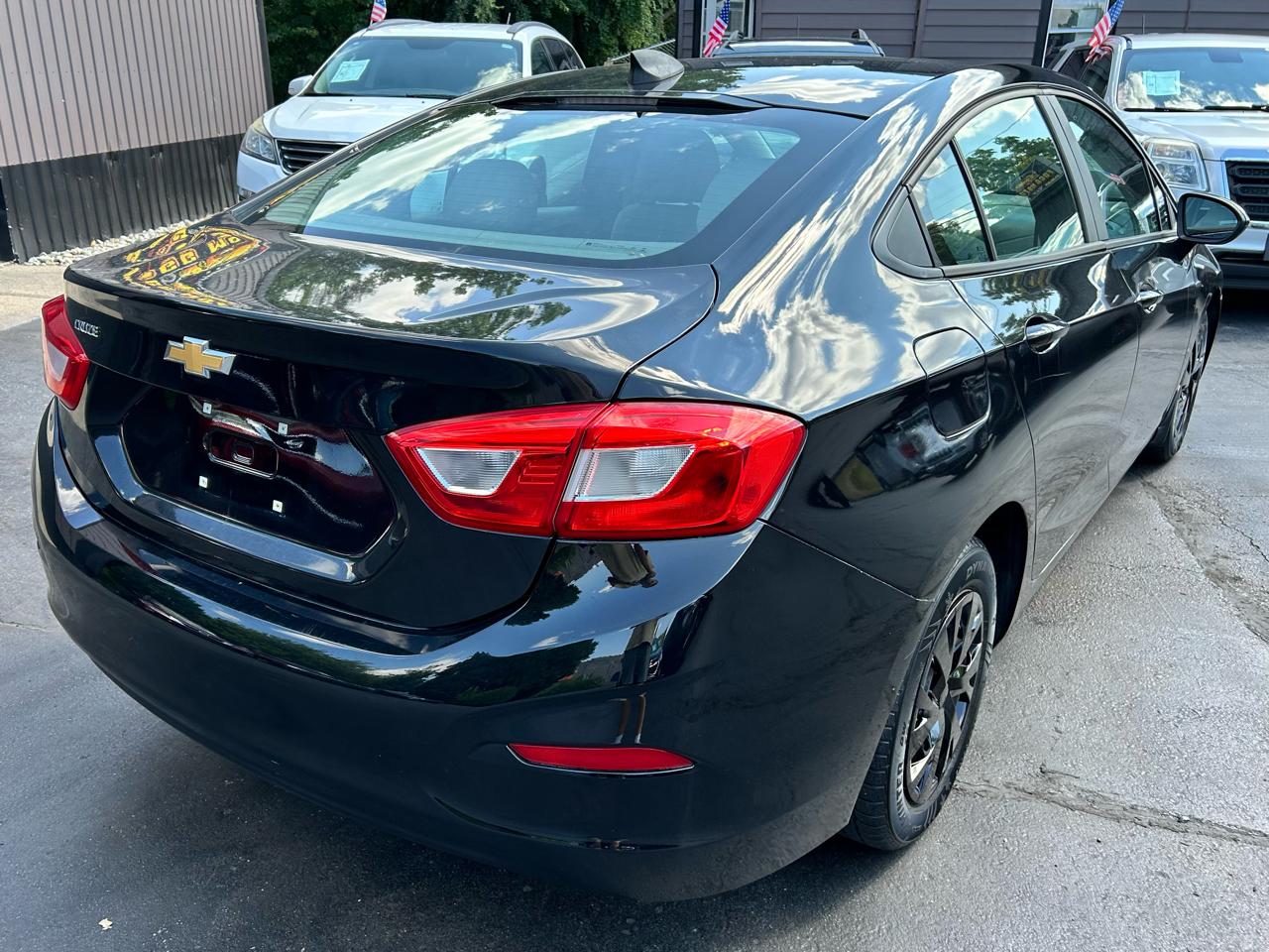 Chevrolet Cruze LS Auto 2017
