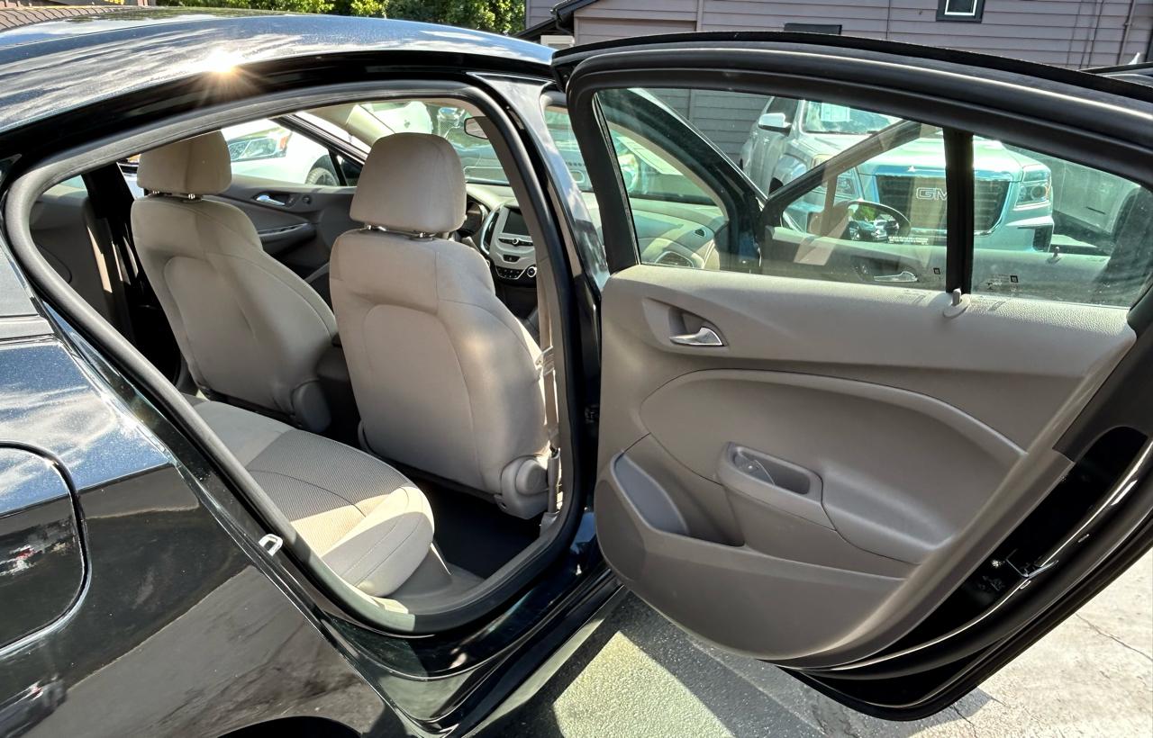 Chevrolet Cruze LS Auto 2017