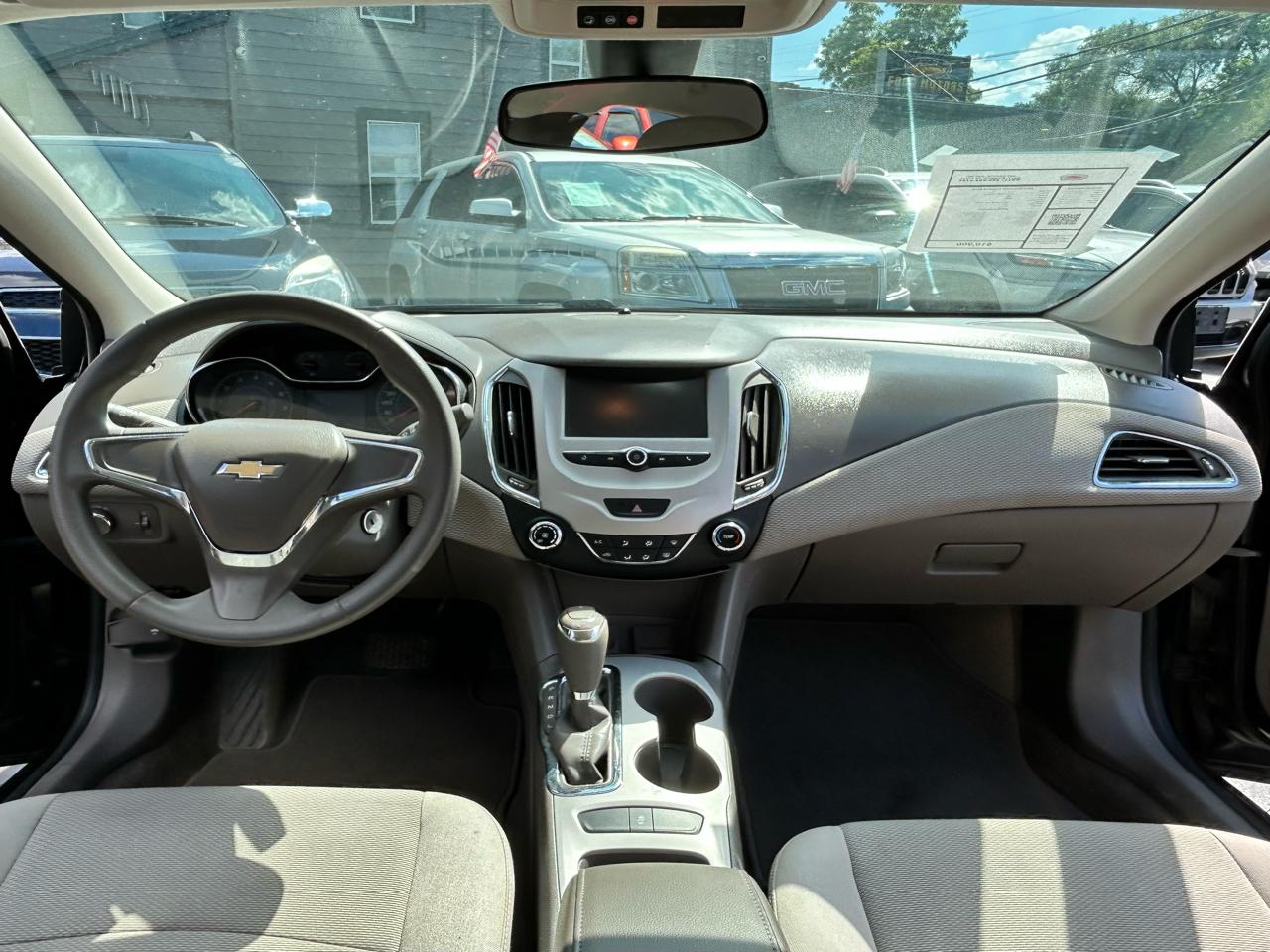 Chevrolet Cruze LS Auto 2017