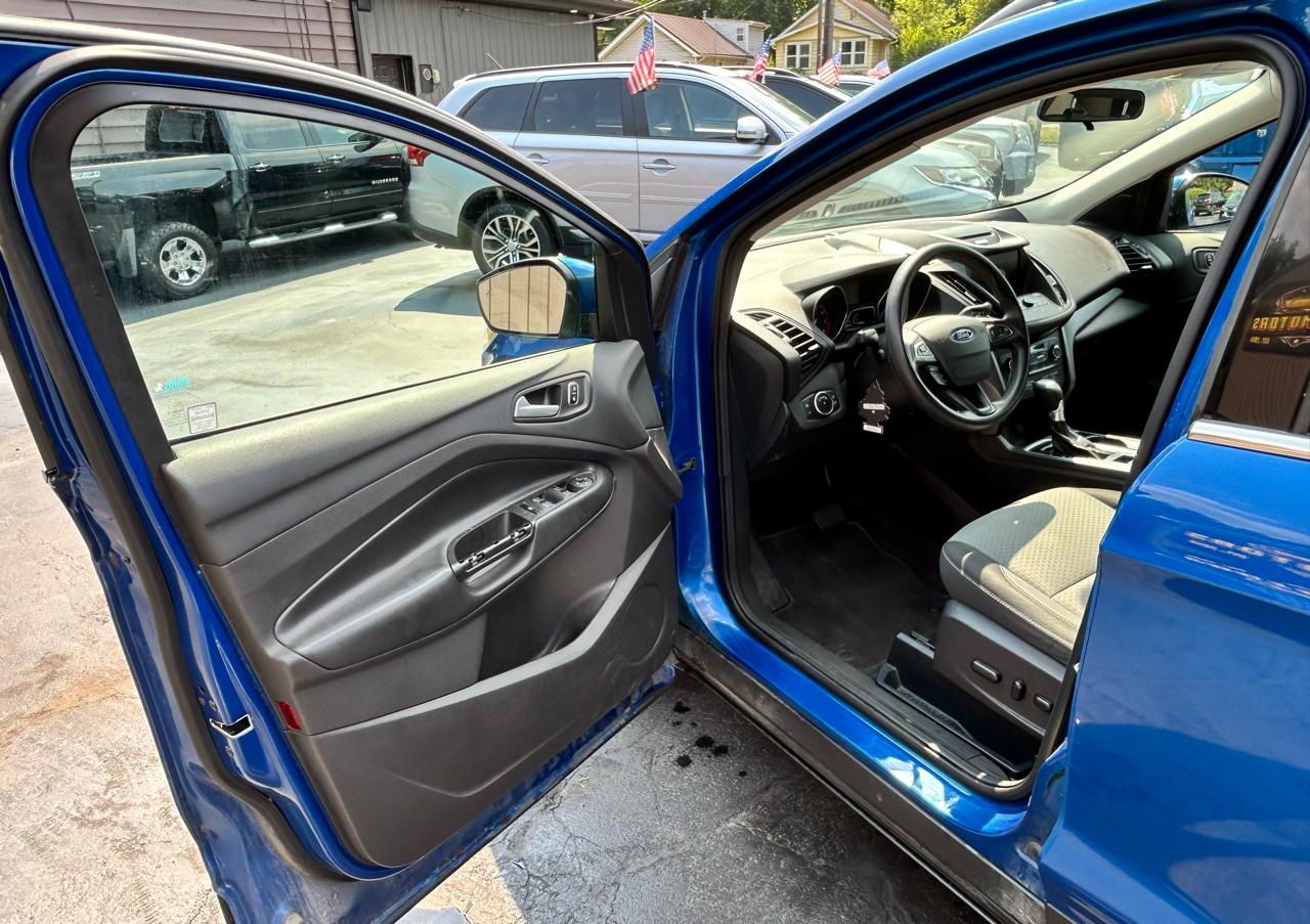 Ford Escape SE FWD 2017