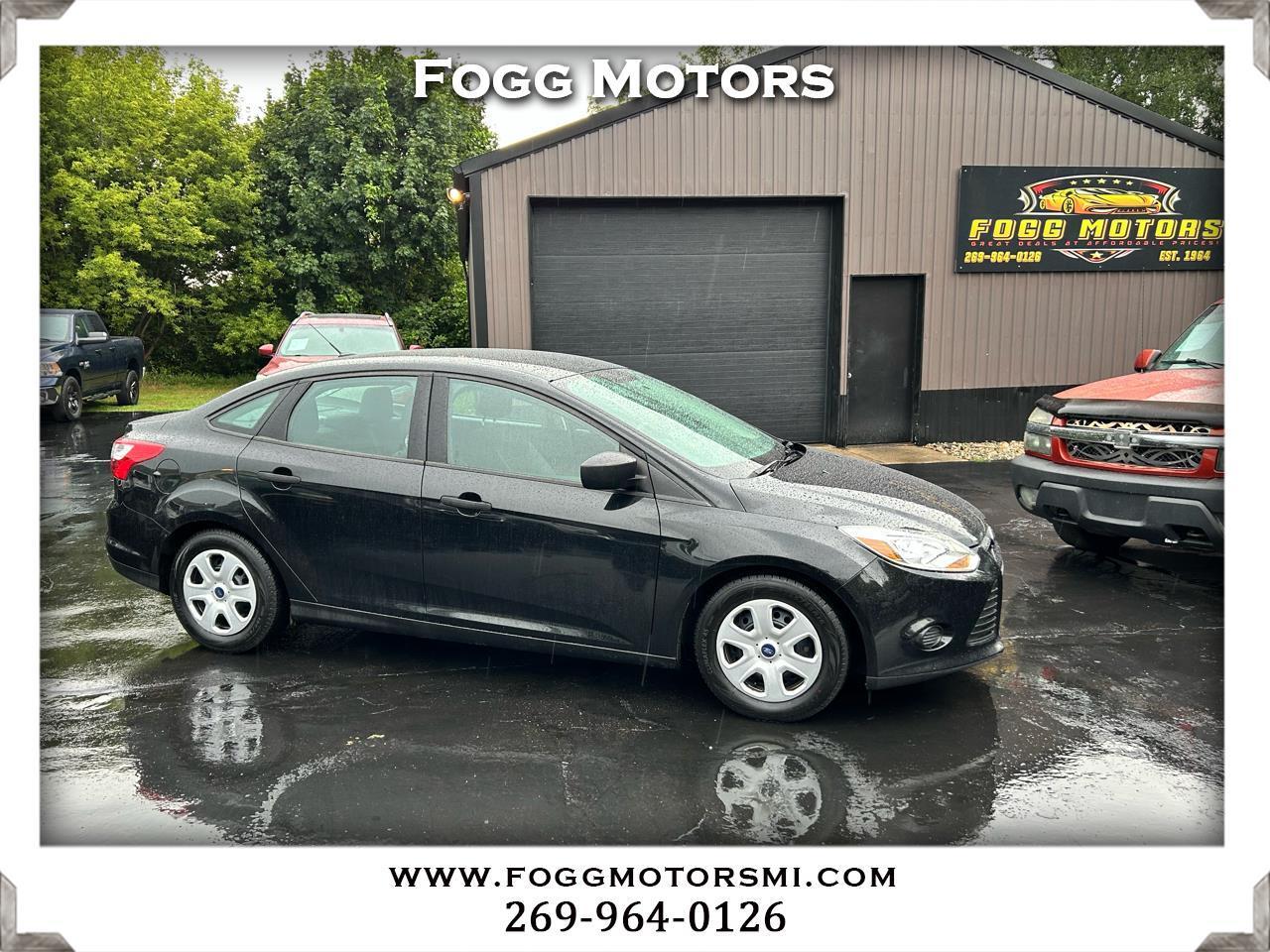 Ford Focus S Sedan 2014