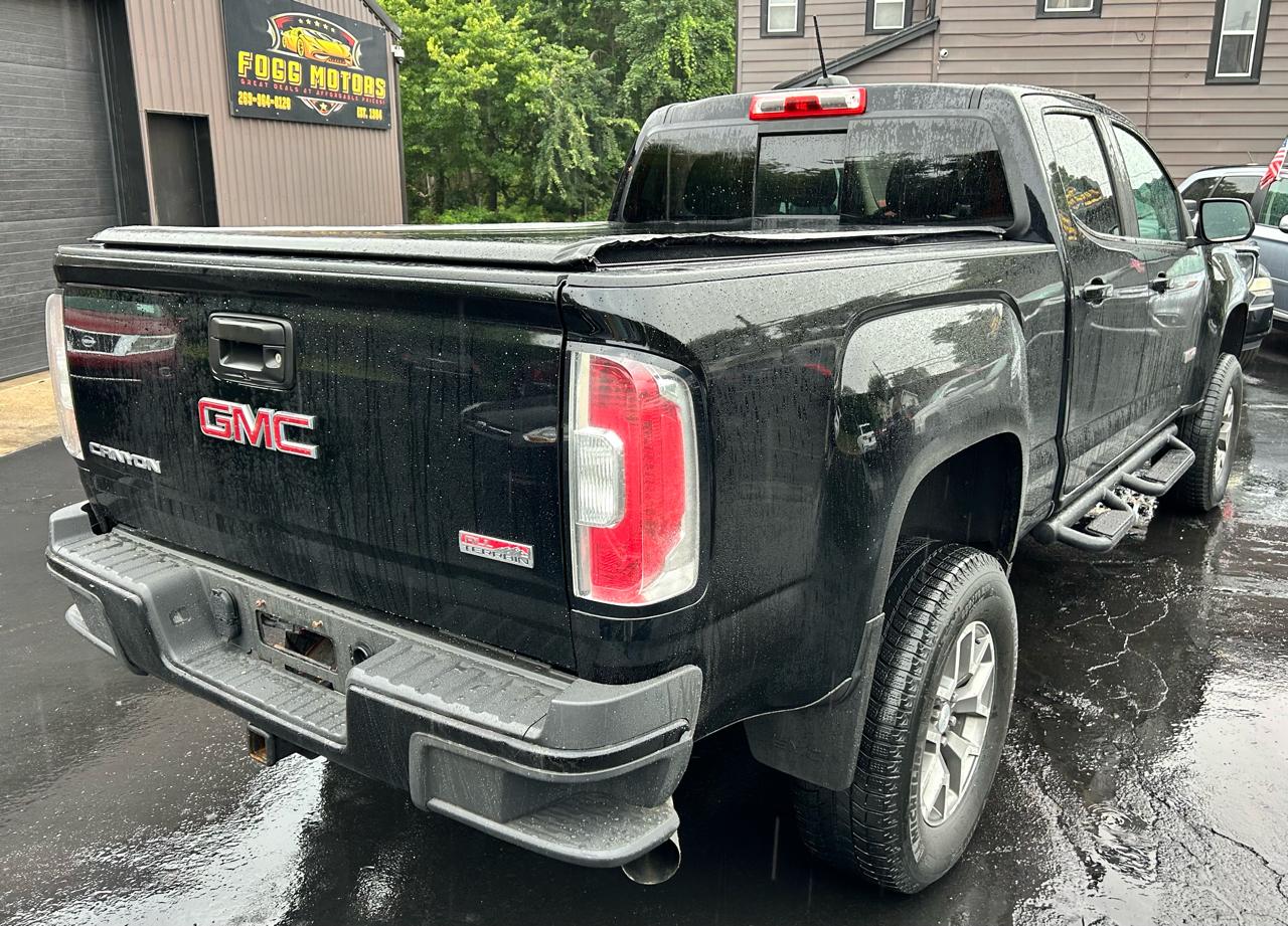 GMC Canyon SLE Crew Cab 4WD Long Box 2017