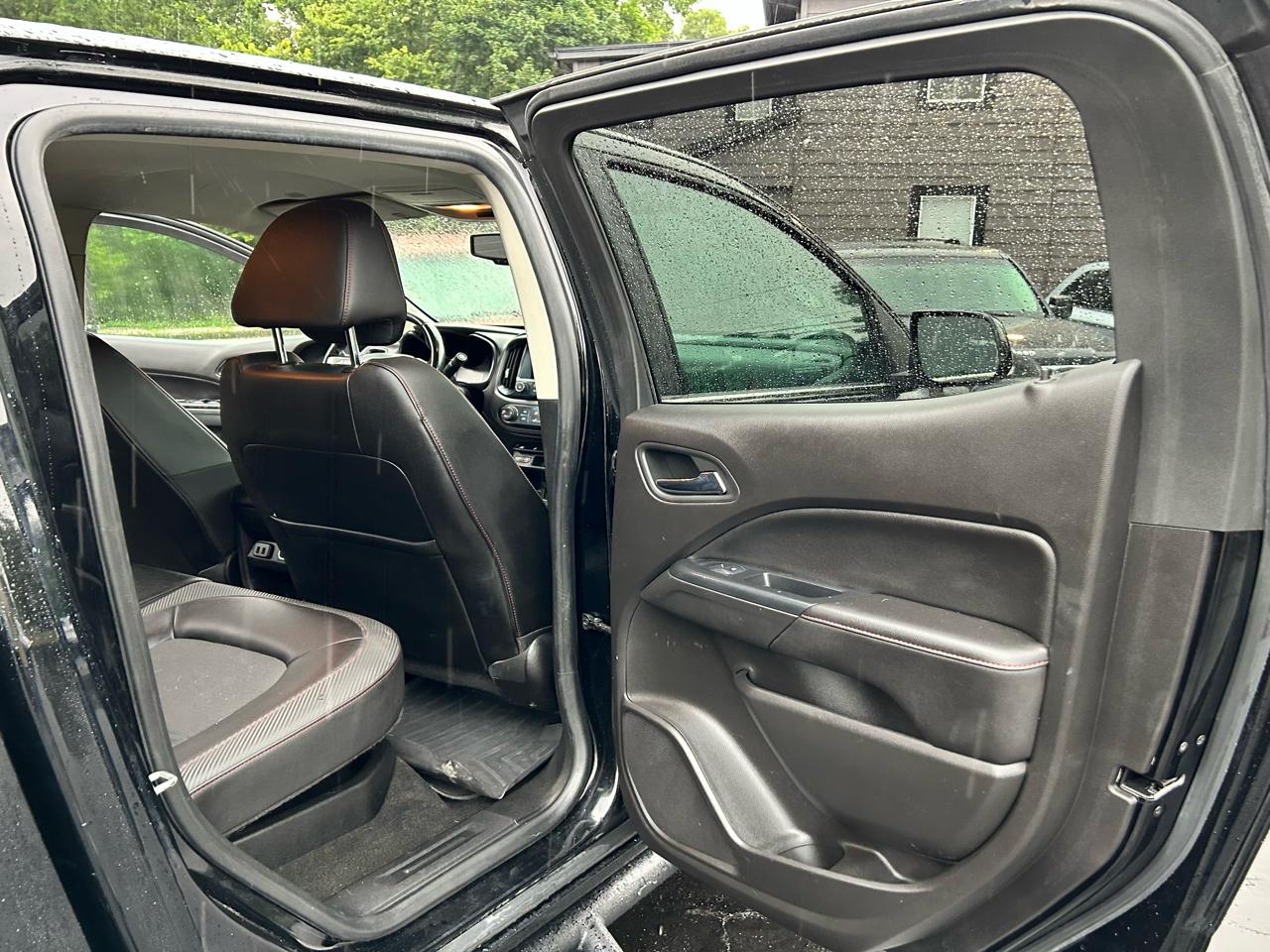GMC Canyon SLE Crew Cab 4WD Long Box 2017