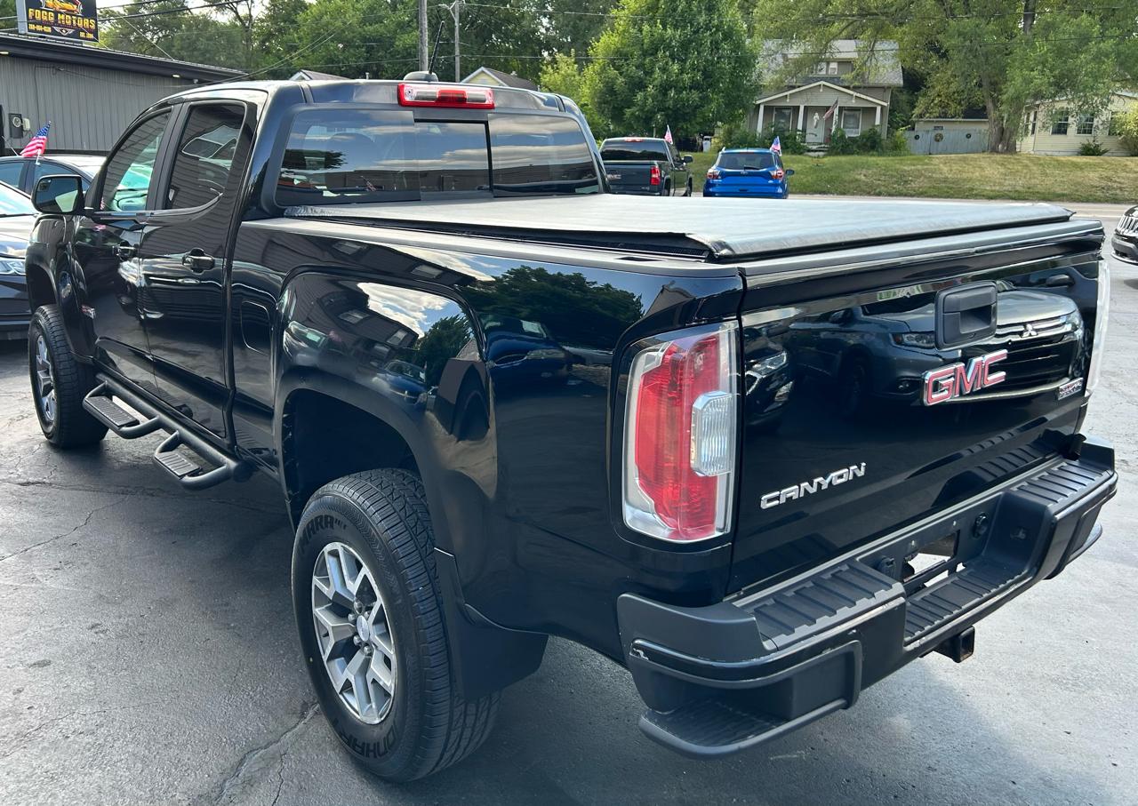 GMC Canyon SLE Crew Cab 4WD Long Box 2017