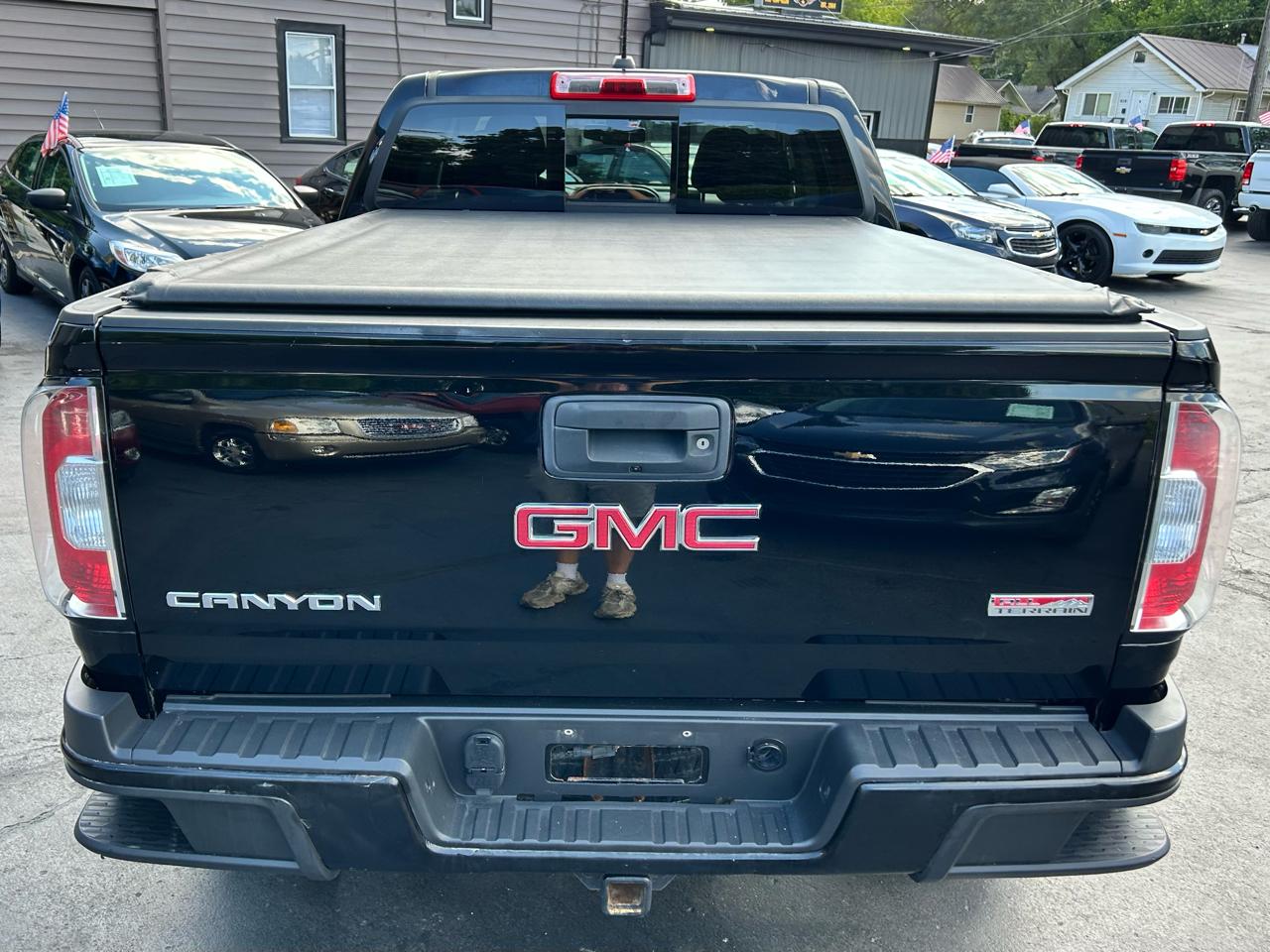 GMC Canyon SLE Crew Cab 4WD Long Box 2017