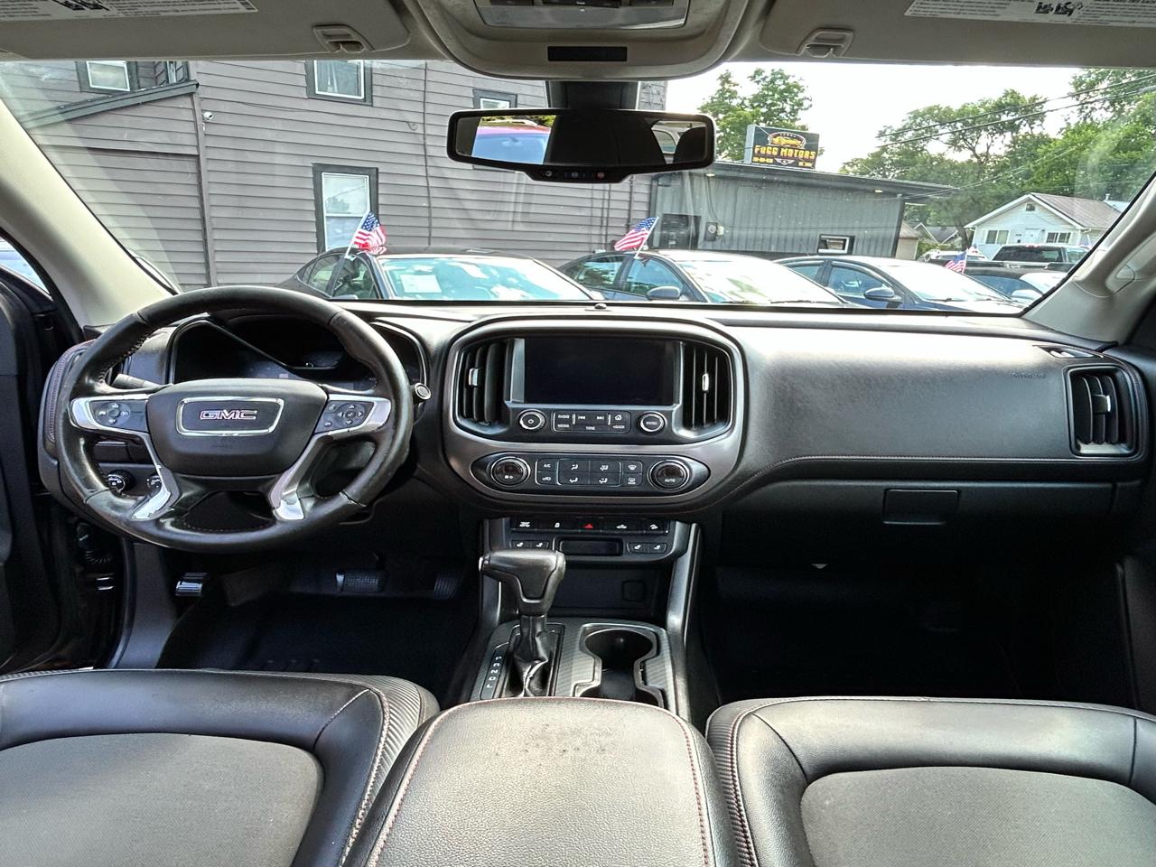 GMC Canyon SLE Crew Cab 4WD Long Box 2017