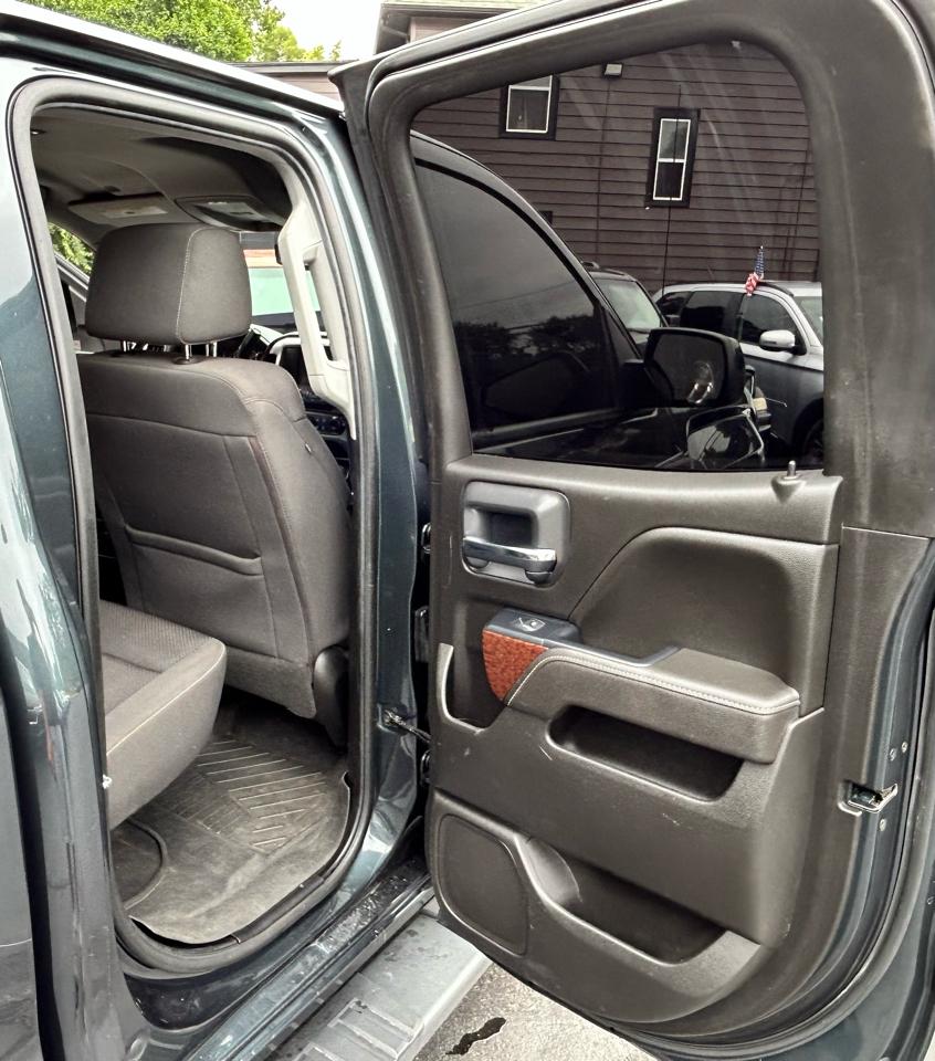 GMC Sierra 1500 SLE Double Cab 4WD 2017