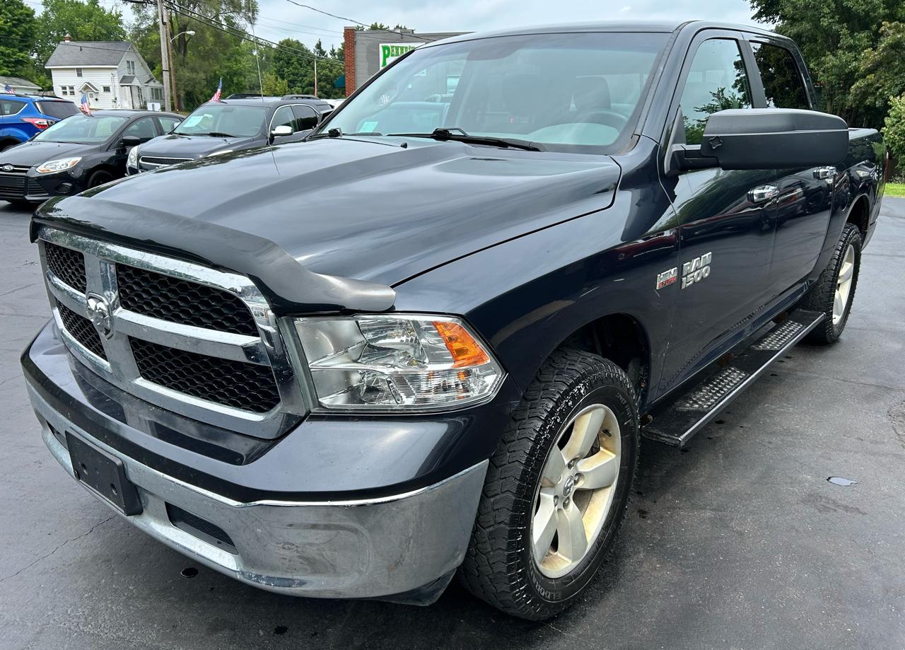 RAM 1500 SLT Crew Cab SWB 4WD 2017