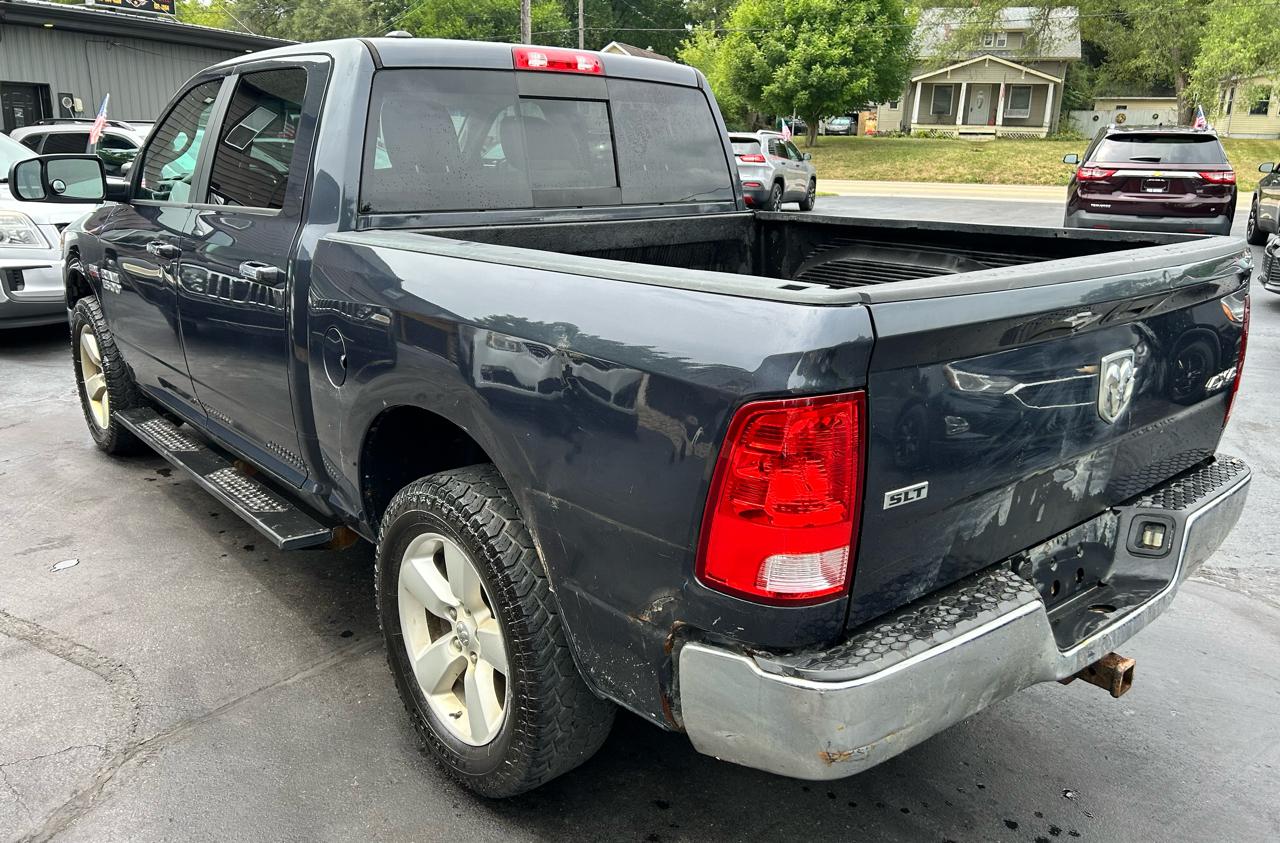 RAM 1500 SLT Crew Cab SWB 4WD 2017