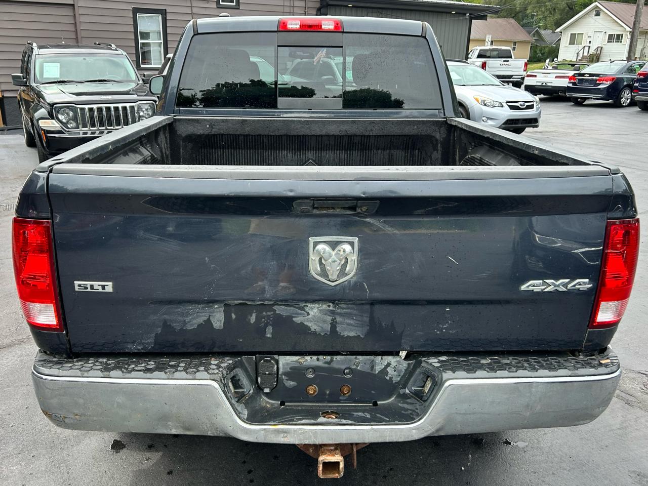 RAM 1500 SLT Crew Cab SWB 4WD 2017