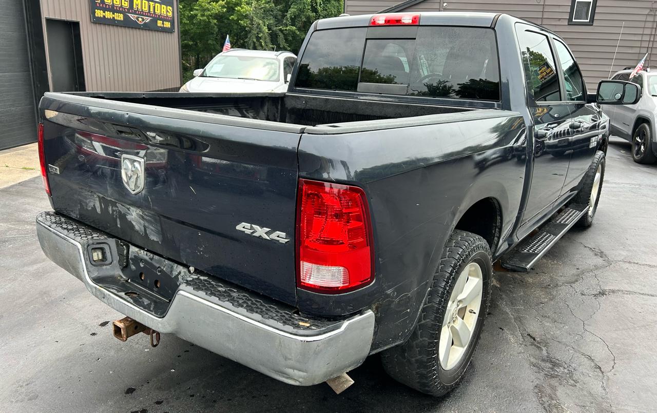 RAM 1500 SLT Crew Cab SWB 4WD 2017