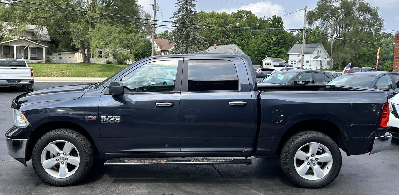 RAM 1500 SLT Crew Cab 4WD 2017