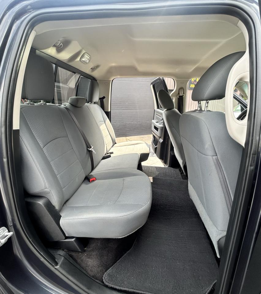 RAM 1500 SLT Crew Cab 4WD 2017