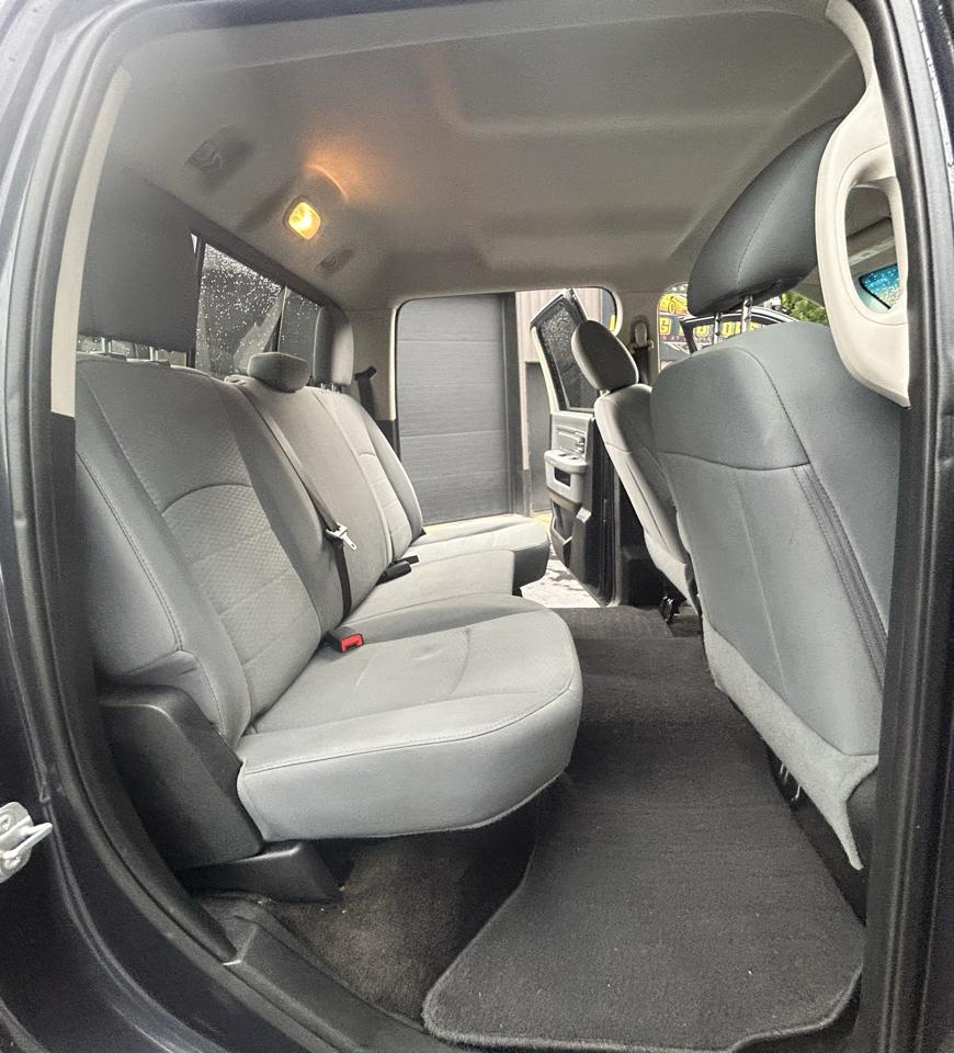RAM 1500 SLT Crew Cab 4WD 2017