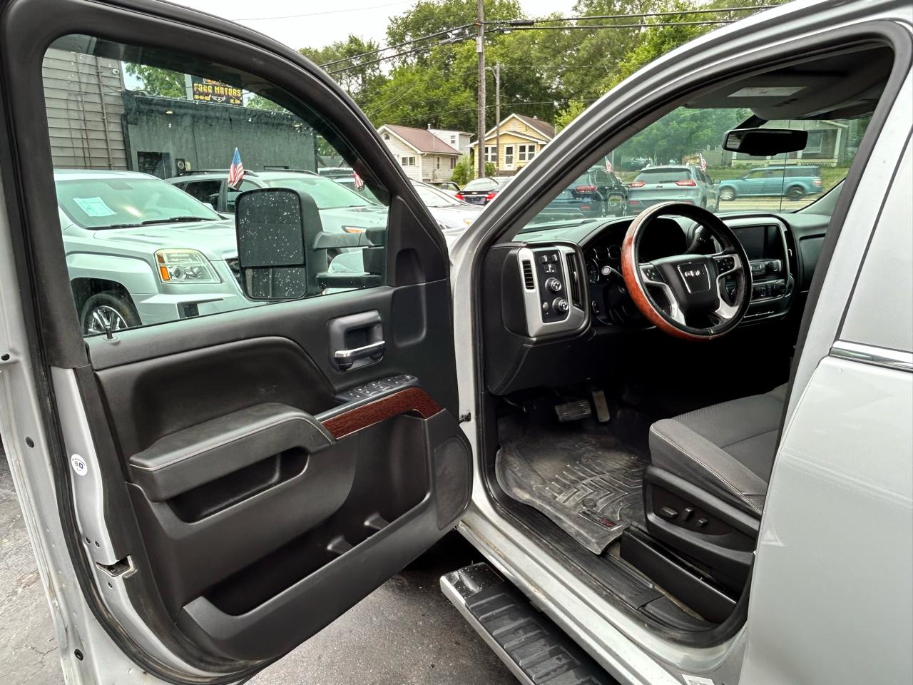 GMC Sierra 1500 SLE Double Cab 4WD 2015