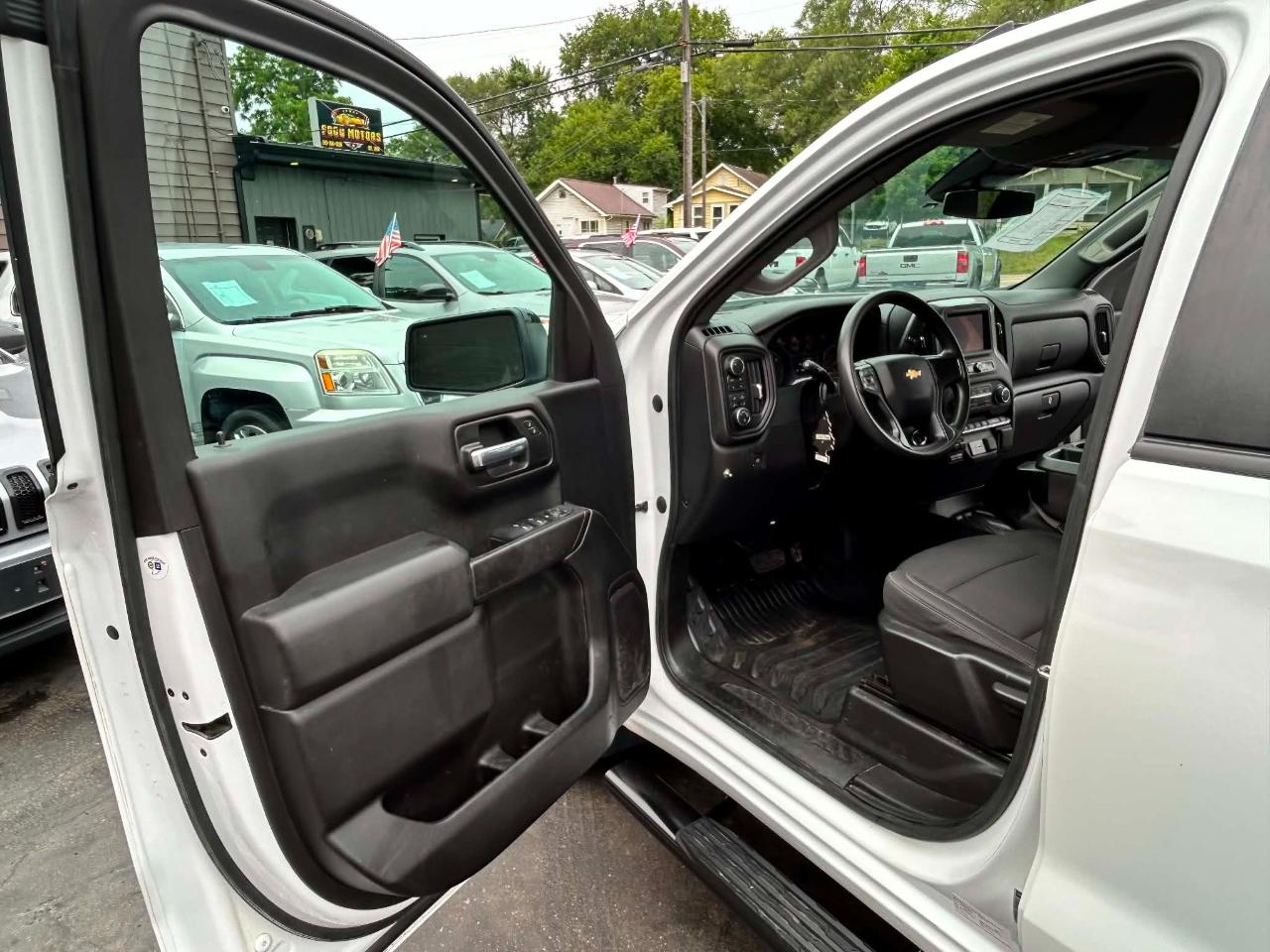 Chevrolet Silverado 1500 Work Truck Crew Cab 4WD 2023