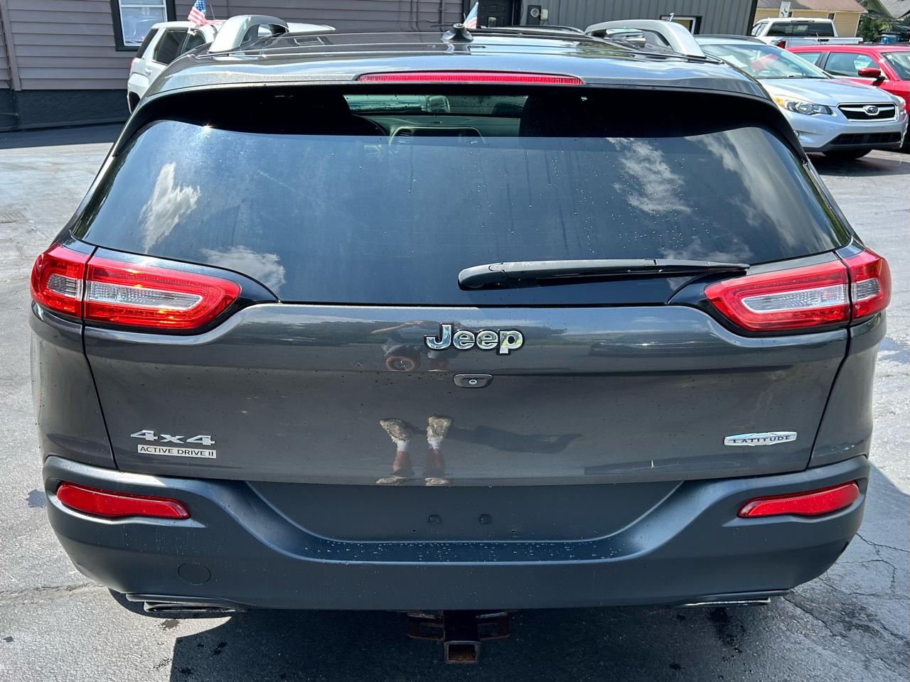 Jeep Cherokee Latitude 4WD 2015