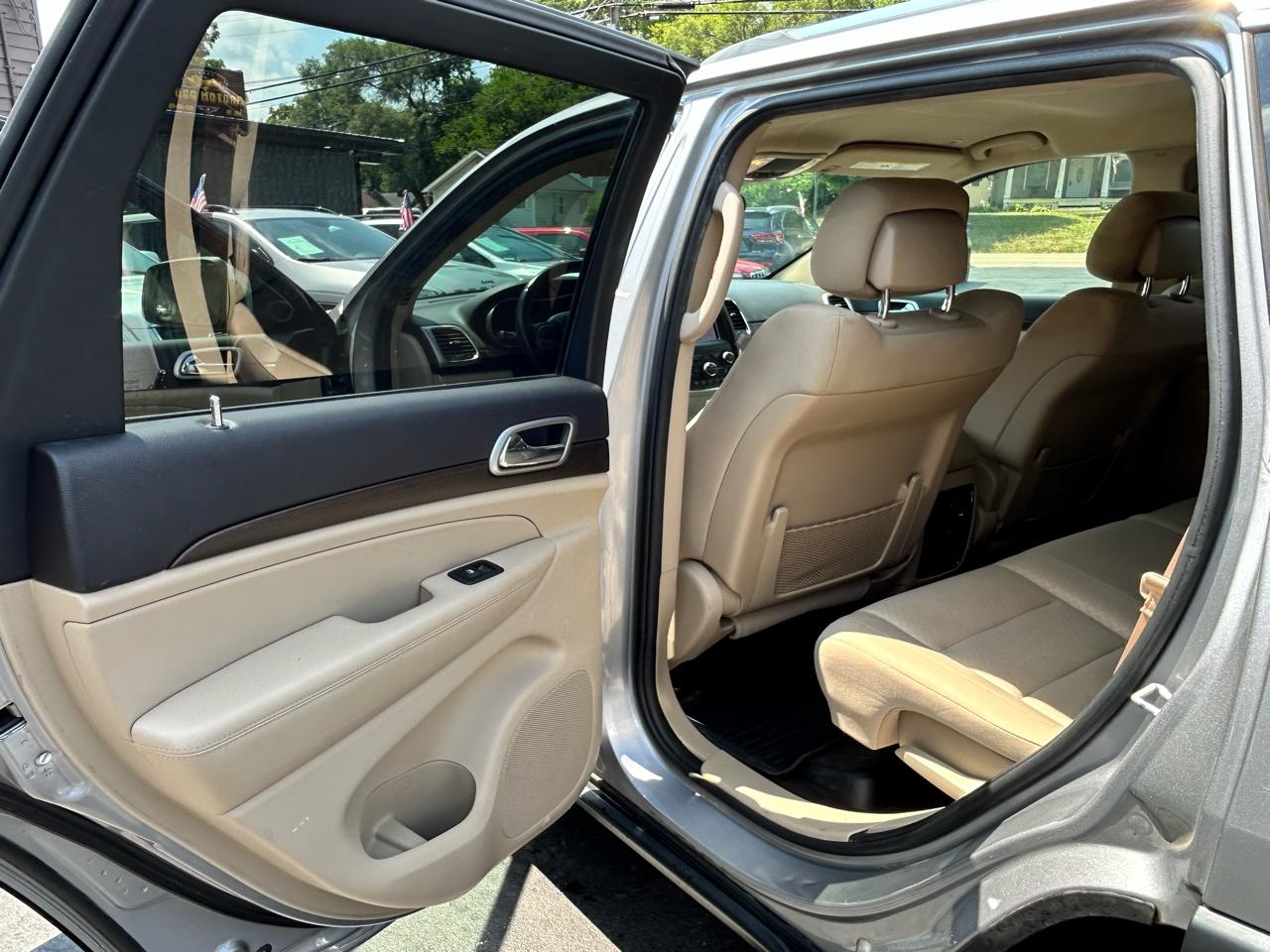 Jeep Grand Cherokee Laredo 4WD 2018