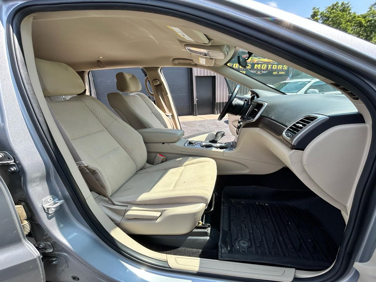 Jeep Grand Cherokee Laredo 4WD 2018