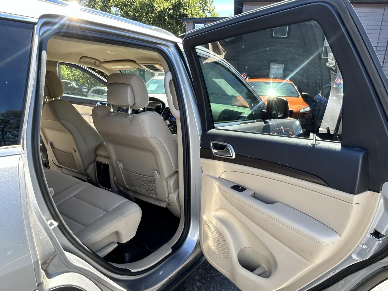 Jeep Grand Cherokee Laredo 4WD 2018
