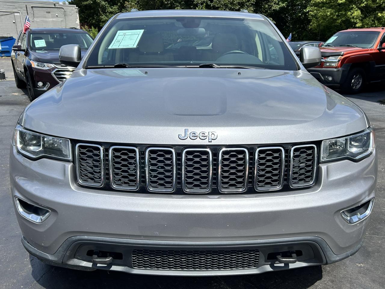 Jeep Grand Cherokee Laredo 4WD 2018