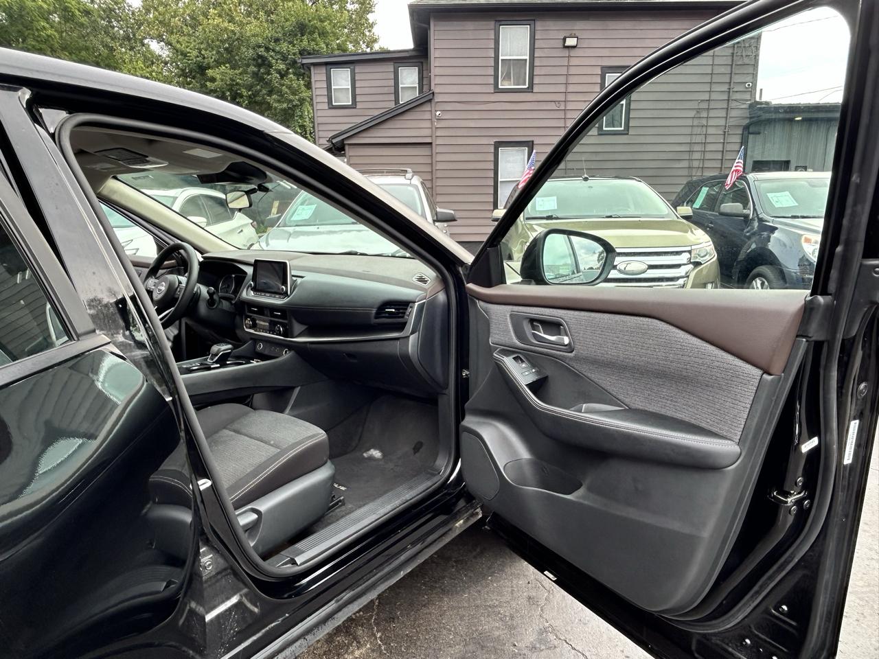 Nissan Rogue SV 2023