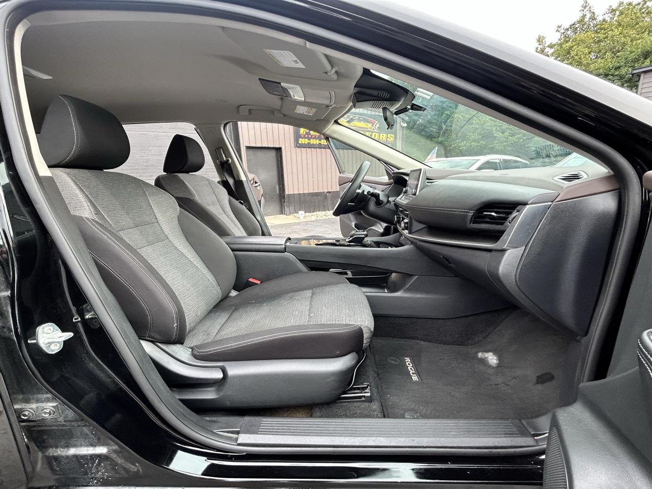 Nissan Rogue SV 2023