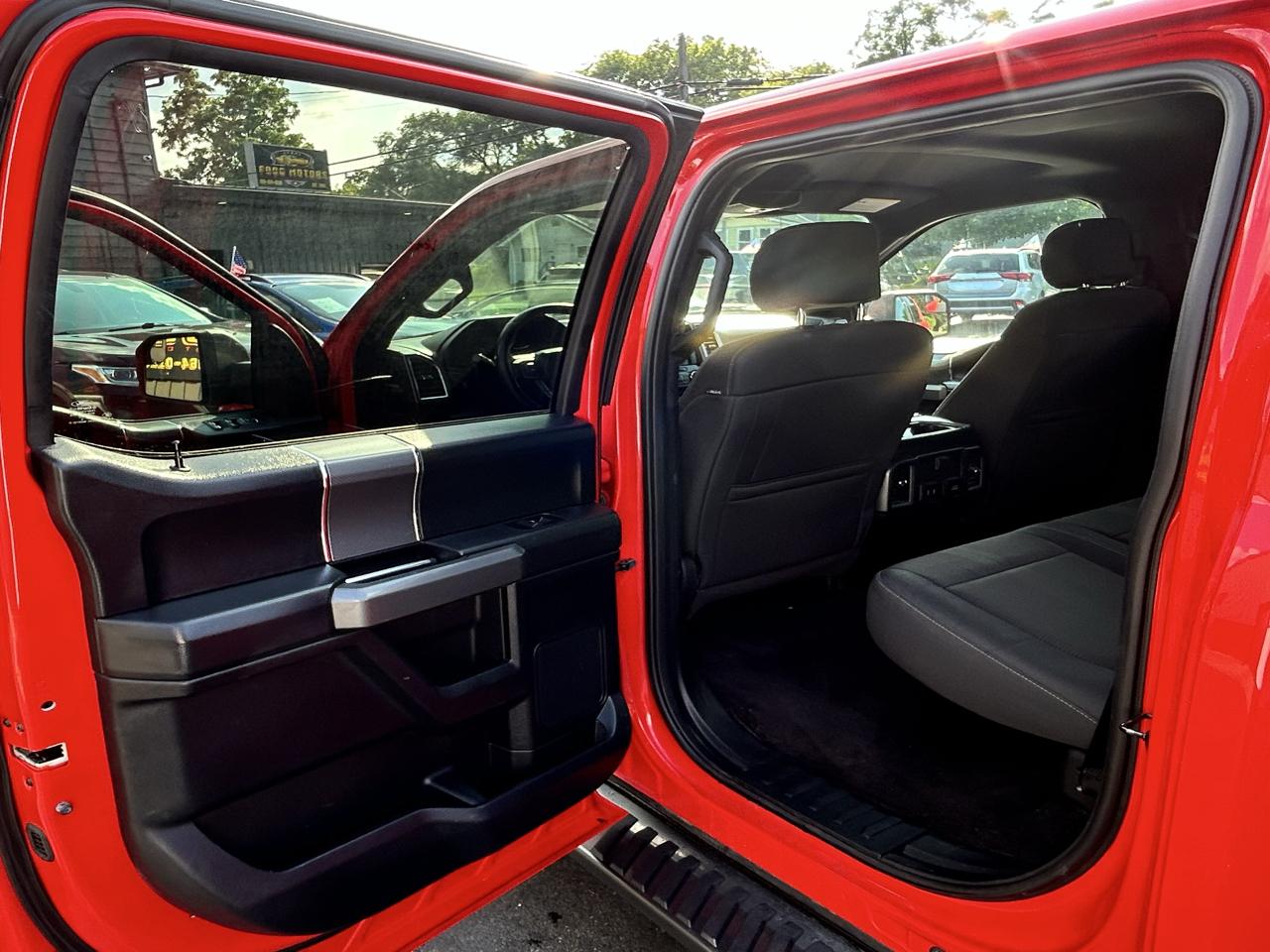 Ford F-150 Lariat SuperCrew 6.5-ft. Bed 4WD 2017