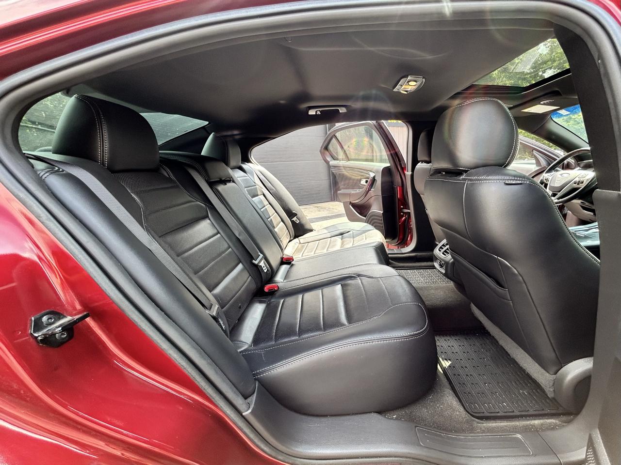 Ford Taurus SHO AWD 2013