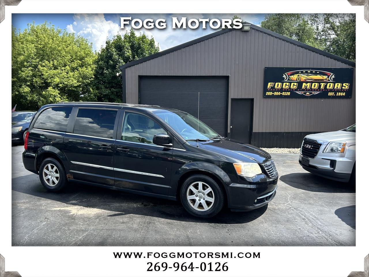 Chrysler Town & Country Touring 2013