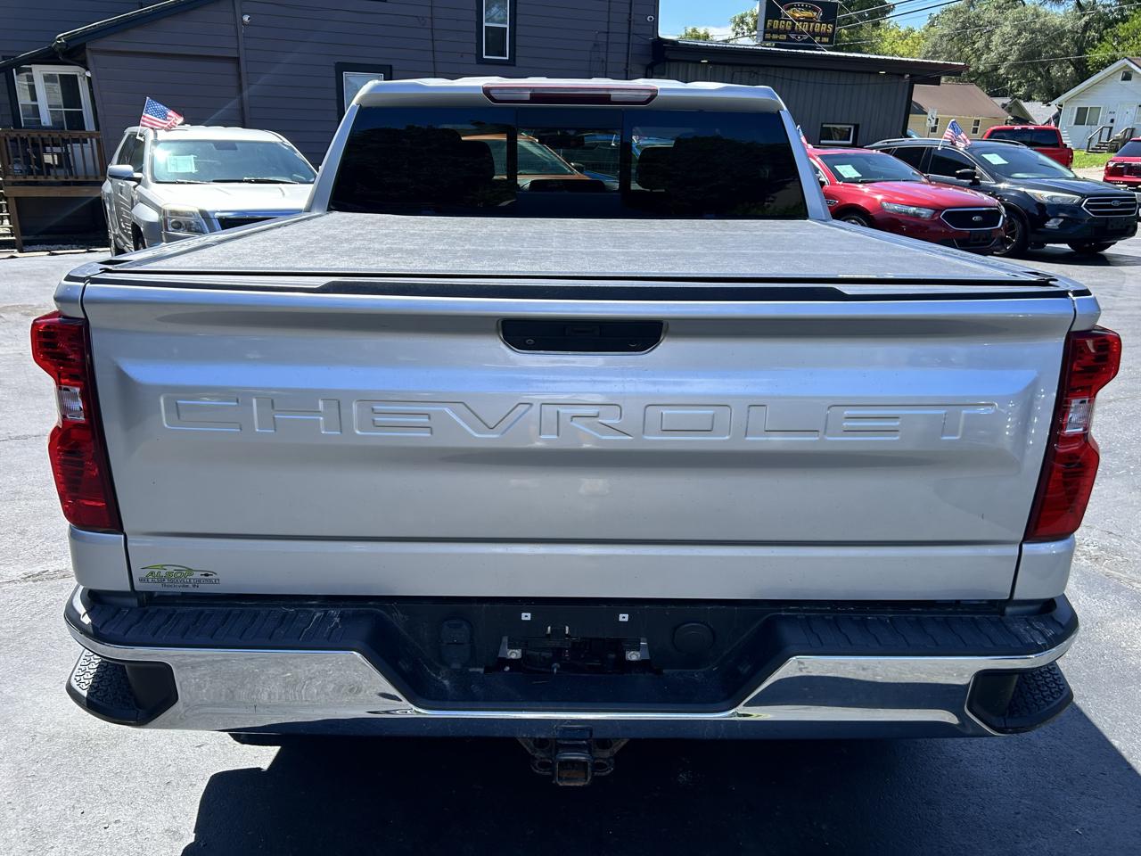 Chevrolet Silverado 1500 LT Crew Cab 4WD 2021