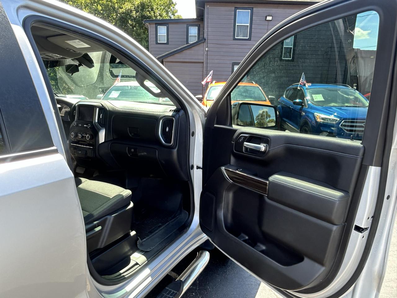 Chevrolet Silverado 1500 LT Crew Cab 4WD 2021