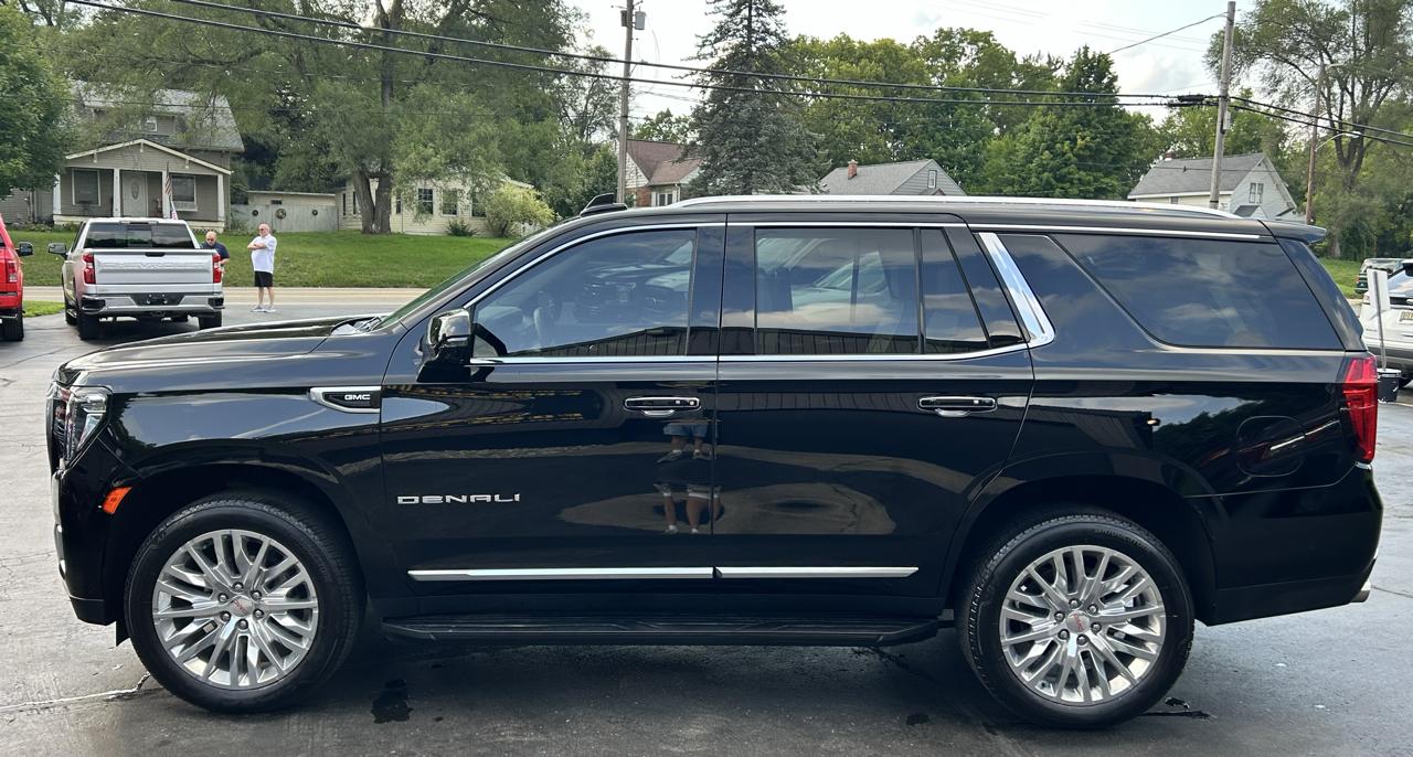 GMC Yukon Denali 4WD 2024